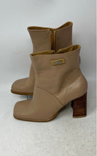 Load image into Gallery viewer, Dolce Vita Bardo Womens Beige Leather Square Toe Ankle Booties Size EUR 38
