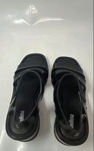 Load image into Gallery viewer, Melissa Womens Iggy Black Open Toe Block Heel Buckle Strappy Sandals Size 9
