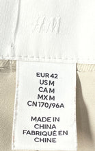 Load image into Gallery viewer, H&amp;M Womens Beige Sleeveless Scoop Neck Button Front Cropped Vest Size Medium
