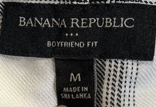 Load image into Gallery viewer, Banana Republic Womens White Black Plaid Boyfriend Fit Button-Up Shirt Size M
