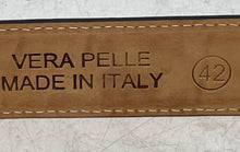 Load image into Gallery viewer, Pasquale Cutarelli Mens Black Croc Embossed Leather Adjustable Dress Belt Sz 42
