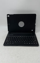 Load image into Gallery viewer, Favormates Black Bluetooth 9.7 Inch iPad Keyboard Folio Case For Tablet
