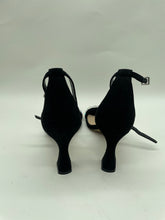 Load image into Gallery viewer, Vince Camuto Womens Black Silver Sandals Size 7 1/2
