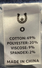 Load image into Gallery viewer, Austin Landing Womens Blue Medium Wash Flared Leg Jeans Size 0 With Tag

