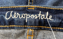 Load image into Gallery viewer, Aeropostale Womens Blue Bayla Denim Skinny Cropped Jeans Pants Size 6
