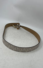 Load image into Gallery viewer, Michael Kors Womens 551802 Beige Signature Print Adjustable Waist Belt Size L
