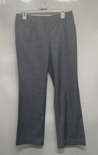 Load image into Gallery viewer, New York &amp; Company Womens Gray Flat Front Pockets Wide-Leg Dress Pants Size 6P
