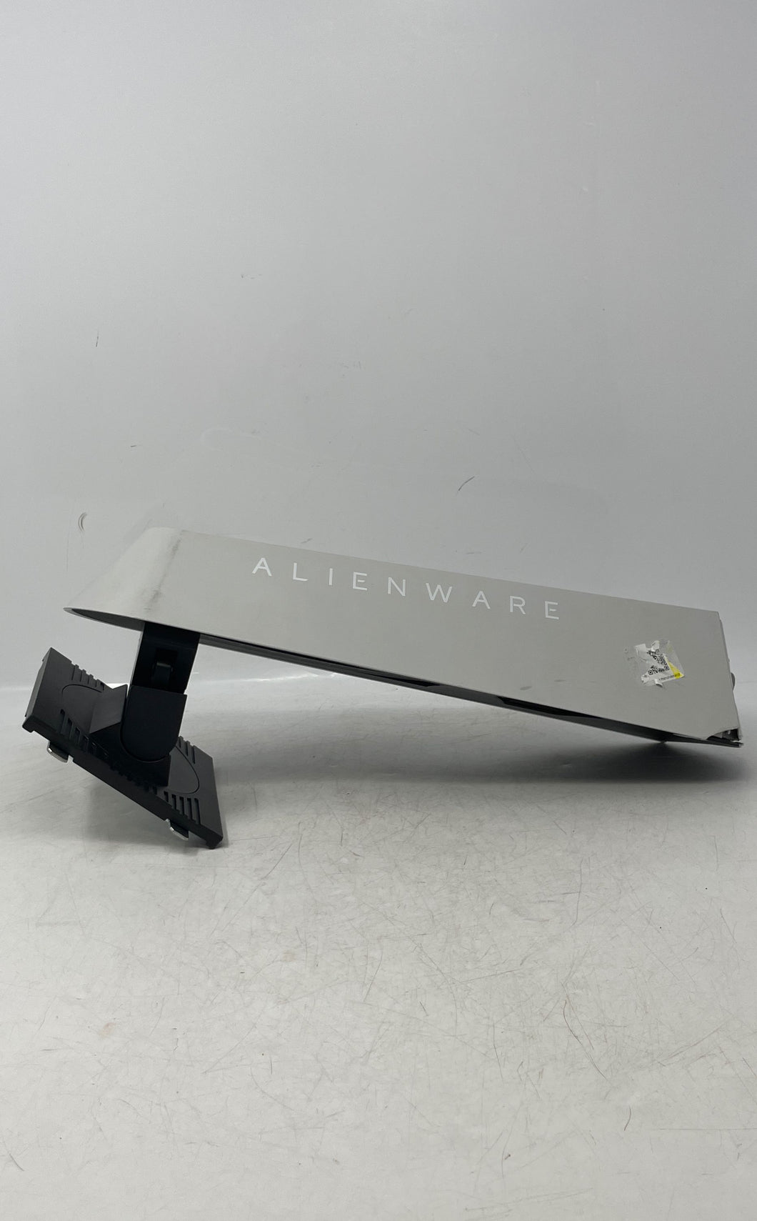 Alienware AW2721D Gray 27 Inch Gaming Monitor Stand No Tested