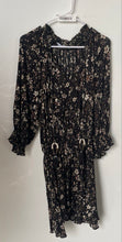 Load image into Gallery viewer, Zara Womens Multicolor Floral Print Long Sleeve Pullover Mini Dress Size S
