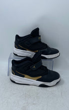 Load image into Gallery viewer, Nike Kids Air Jordan Max Aura 4 DQ8403-071 Black Sneaker Shoes Size 1.5Y
