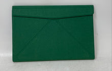 Load image into Gallery viewer, Black Portable Standard Wireless Keyboard Untested With Green Case

