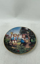 Load image into Gallery viewer, M.J. Hummel Apple Tree Boy And Girl Little Companions Round Collector Plate
