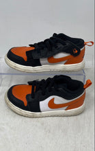 Load image into Gallery viewer, Nike Kids White Orange Black Low Top Round Toe Lace-Up Sneaker Shoes Size 9C

