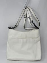 Load image into Gallery viewer, Authentic Simply Vera Vera Wang Womens White Inner Pocket Crossbody Bag Stained

