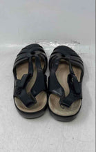 Load image into Gallery viewer, Clarks Bendables Womens Black Leather Hook &amp; Loop Fisherman Sandals Size 7.5M
