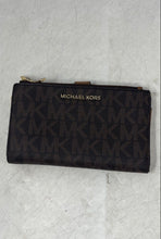 Load image into Gallery viewer, Michael Kors Womens Brown Monogram Faux Leather Jet Set Travel Smartphone Wallet

