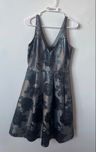 Load image into Gallery viewer, White House Black Market Womens Gray Black Back-Zip Fit-&amp;-Flare Dress Size 6
