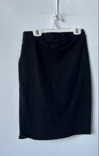 Load image into Gallery viewer, Old Navy Womens Black Stretch Pull-On Straight &amp; Pencil Skirt Size Medium
