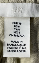 Load image into Gallery viewer, H&amp;M Womens Beige Denim 5-Pocket Design High Waist Baggy Mom Jeans Pants Size 6

