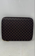 Load image into Gallery viewer, Daisy Rose Portfolio Womens Brown Checkered Print Zipper Laptop Sleeve Case
