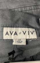 Load image into Gallery viewer, Ava &amp; Viv Womens Gray Button Front Collared One-Piece Jumpsuit Size 4X
