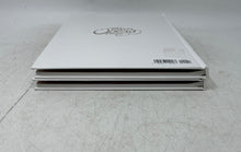 Load image into Gallery viewer, This Is Opera By R. Strauss TV Series Book CD And DVD Set 2 Pcs Spanish Version
