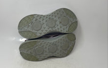 Load image into Gallery viewer, Saucony Mens Tombogo X Butterfly S20815-88 White Gray Red Sneakers Shoes Size 6
