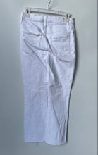 Load image into Gallery viewer, J.Crew Womens White Denim Raw Hem Regular Fit Light-Wash Cropped Pants Size 26
