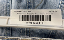 Load image into Gallery viewer, Forever 21 Womens Blue Denim Light Wash 5 Pocket Design Wide-Leg Jeans Pants 28
