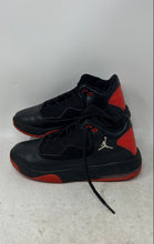 Load image into Gallery viewer, Nike Kids Jordan Max Aura 2 CN8094-060 Black Chile Red Sneaker Shoes Size 6.5Y
