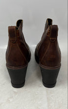 Load image into Gallery viewer, Timberland Womens Kellis Brown Round Toe Pull-On Ankle Chelsea Boots Size 10
