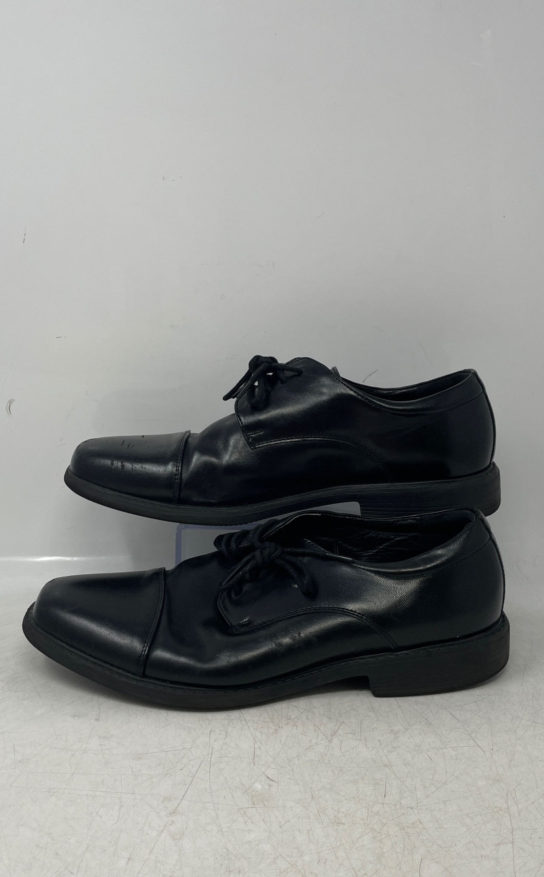 Van Heusen Mens Black Leather Cap Toe Lace-Up Oxford Dress Shoes Size 9M