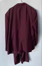 Load image into Gallery viewer, Vinci Philosophy Mens Burgundy 2-Piece Suit Set Size Blazer 44R Pants 50R
