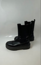 Load image into Gallery viewer, Asos Womens Black Leather Closed Toe Pull On Ankle Chelsea Boots Size 6
