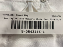 Load image into Gallery viewer, Ann Taylor Loft Womens White Denim Pockets Straight Leg Jeans Size 25/0
