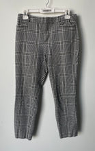 Load image into Gallery viewer, Banana Republic Womens Sloan White And Black Plaid Skinny Leg Ankle Pants Size 4
