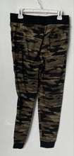 Load image into Gallery viewer, Hugo Boss Womens Multicolor Camouflage Tapered Leg Jogger Pants Size Large
