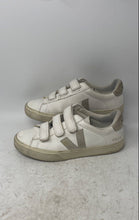 Load image into Gallery viewer, Veja Womens Recife White Leather Low Top Hook &amp; Loop Sneaker Shoes Size 10
