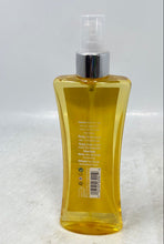 Load image into Gallery viewer, Body Fantasies Womens Signature Vanilla Long-Lasting Fragrance Body Mist 8 fl Oz
