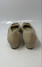 Load image into Gallery viewer, Sesto Meucci Womens Mel Creme Leather Perforated Slip-On Espadrilles Heels Sz 10

