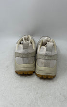Load image into Gallery viewer, Veja Womens Venturi Alveomesh Beige Low Top Lace-Up Sneaker Shoes Size 10
