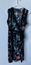 Load image into Gallery viewer, Tommy Hilfiger Womens Multicolor Floral Tie Waist Sleeveless Wrap Dress Size 6
