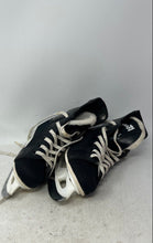 Load image into Gallery viewer, Elite 77 Unisex Kids White And Black Lace-Up Hockey Ice Skates Size 11
