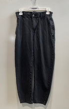 Load image into Gallery viewer, Zara Womens Black Dark Wash Slash Pockets Denim Mom Jeans Pants Size 2
