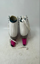Load image into Gallery viewer, Riedell Girls Emerald White &amp; Brown Lace-Up Ice Figure Skates Size 2
