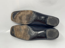 Load image into Gallery viewer, Authentic Salvatore Ferragamo Womens Lais Black Block Pump Heels Size 6B Damaged
