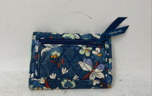 Load image into Gallery viewer, Vera Bradley Womens Multicolor Floral Print Quilted Card Slot Tri-Fold Wallet
