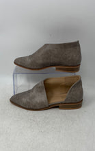 Load image into Gallery viewer, Catherine Malandrino Womens Zwan Gray Pointed Toe Slip-On D'Orsay Flats Size 6
