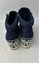 Load image into Gallery viewer, DKNY Womens Connie Blue Denim Round Toe Front Zip Sneaker Shoes Size 11M
