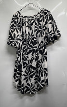Load image into Gallery viewer, H&amp;M Womens Black White Printed Balloon Sleeve Tunic Dress Size Medium
